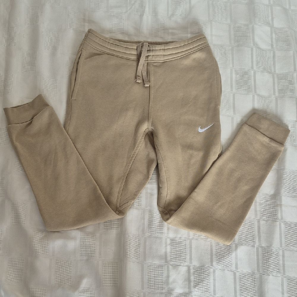 Nike Men's Beige Jogger Pants